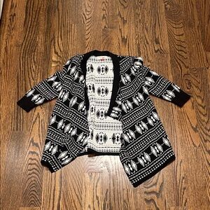 Red Camel Black and White Knit Sweater